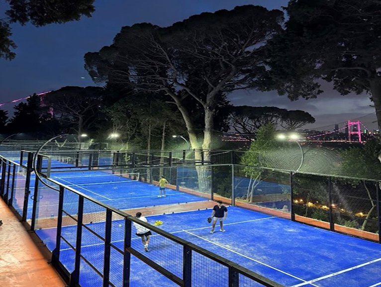 KONUT VE PLAZA PROJELER�NDE PADEL KORTLARI TREND� BA�LAYACAK
